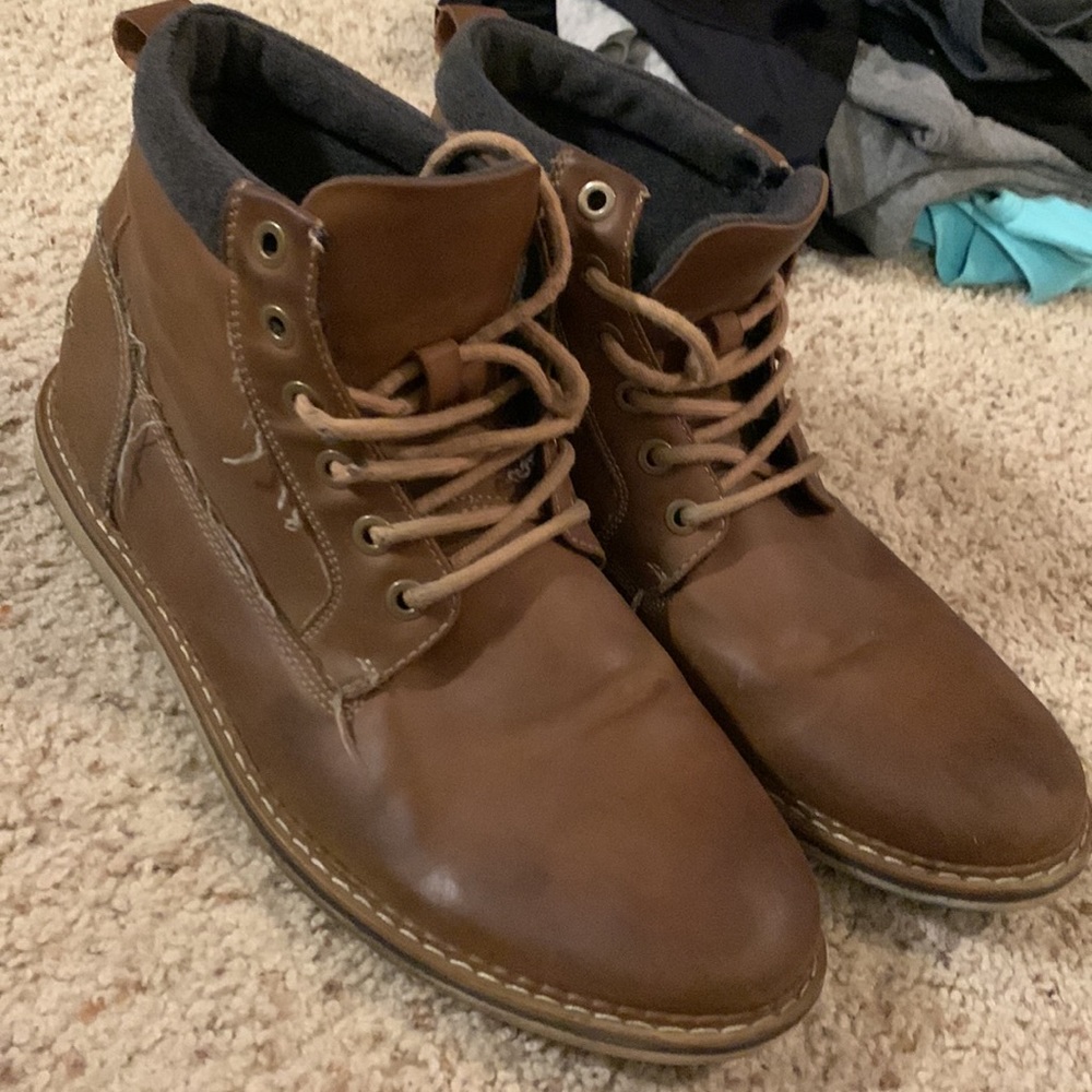brown boots